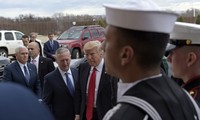 Donald Trump signs executive order to rebuild military