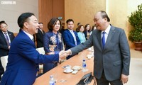 Rencontre du Premier ministre avec des Vietkieu