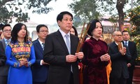 Têt: Le président Luong Cuong honore les ancêtres à la citadelle de Thang Long