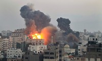 Israel holds fire for 4 hours in Gaza 