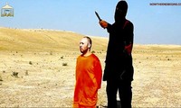 White House confirms authenticity of IS video showing beheading of US reporter