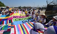 Women activists cross Korean Demilitarized Zone