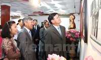 Photo exhibit in Laos highlights Vietnam’s 70-year diplomacy