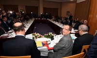 Libyan rivals agree on new power-sharing deal