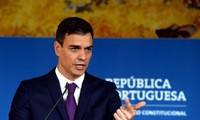 Spanish PM proposes referendum on greater Catalan autonomy