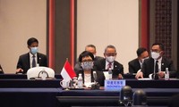 Indonesia calls on ASEAN, China to resume COC talks