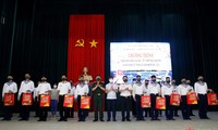 Programs launched to give naval soldiers a happy Tet