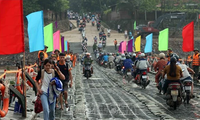 Pontoon bridge opened to traffic after Typhoon Yagi