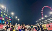 Overseas Vietnamese in Singapore join Chingay Parade 2025 