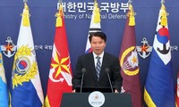 South Korea proposes talks with North Korea on military demarcation line
