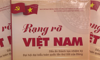 Ra mắt cuốn sách “Rạng rỡ Việt Nam - Dấu ấn thành tựu nhiệm kỳ Đại hội đại biểu toàn quốc lần thứ XIII của Đảng”