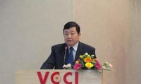 VCCI ຈະສືບຕໍ່ຊຸກຍູ້  ການປົວແປງສະພາບແວດລ້ອມ ແຫ່ງການດຳເນີນ  ທຸລະກິດຢູ່ຫວຽດນາມ