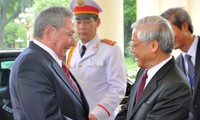 ທ່ານປະທານ Raul Castro Ruz ຢ້ຽມຢາມສັນຖະວະໄມຕີຫວຽດນາມ 