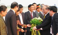 ປະທານສະພາແຫ່ງຊາດ Nguyen Sinh Hung ສິ້ນສຸດການຢ້ຽມຢາມ ລາວ