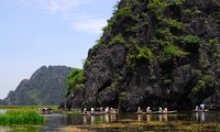 ຢ້ຽມຢາມເຂດອະນຸລັກຮັກສາທຳມະຊາດນ້ຳຖ້ວມເວີນລອງ