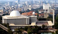 ໂບດ Istiqlal - ສັນຍາລັກຂອງປະຊາຊົນເຊື່ອຖືສາສະຫນາອິດສະລາມ ຢູ່ອິນໂດເນເຊຍ