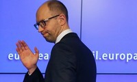 Der ukrainische Premierminister Jazenjuk tritt zurück