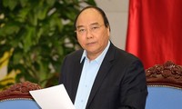 Premierminister Nguyen Xuan Phuc leitet die Sitzung über den Aufbau der Sondergebiete