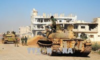 Die syrische Armee verstärkt Angriffe auf IS-Kämpfer
