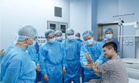 Weltweit erste erfolgreiche Transplantation eines Unterarms durch eine Lebendspende in Vietnam