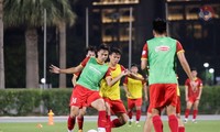 Die vietnamesische Fußballmannschaft kehrt wieder zum Training vor dem Spiel gegen Indonesien zurück