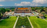 Palast Kien Trung wird Besucher zum Neujahrsfest empfangen