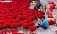 Das über 100 Jahre alte Räucherstäbchendorf in Hanoi beschäftigt sich mit der Räucherstäbchen-Produktion vor dem Neujahr