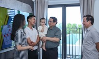 Premierminister Pham Minh Chinh fordert Bereitstellung von Grundstücken und günstigen Krediten für Sozialwohnungen