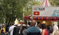 Vietnams Kultur strahlt im Festival der Botschaften 2025