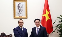 Vuong Dinh Huê rencontre le ministre bulgare de l’Economie