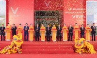 Inauguration d'une usine de voitures électriques VinFast à Hà Tinh