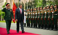 Báo chí Hoa Kỳ nhận định về chuyến thăm VN của Bộ trưởng Leon Panetta 