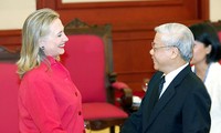 Các vị lãnh đạo Đảng và Chính phủ tiếp Ngoại trưởng Mỹ Hillary Clinton