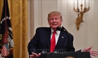 Си Цзиньпин и Трамп обсудили по телефону ситуацию с коронавирусом