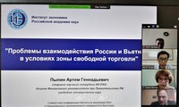 Семинар по экономическому сотрудничеству между Вьетнамом и Россией в условиях новых вызовов 