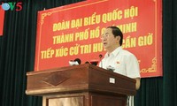 Presiden Vietnam, Tran Dai Quang melakukan kontak dengan para pemilih kabupaten Can Gio, distrik 1, distrik 3 dan distrik 4, kota Ho Chi  Minh