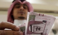 Ketegangan diplomatik di Teluk: Arab Saudi menolak menghentikan transaksi dengan mata uang Riyal dari Qatar