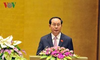 Presiden Vietnam, Tran Dai Quang menjawab interviu kalangan pers sehubungan dengan Tahun Baru 2018