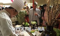 Menyosialisasikan kebudayaan dan kuliner Vietnam di Thailand