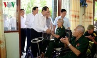 Presiden Vietnam Tran Dai Quang mengunjungi Pusat Perawatan Prajurit Penyandang Disabilitas dan Orang yang berjasa Long Dat, Provinsi Ba Ria-Vung Tau