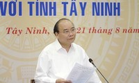 PM Vietnam, Nguyen Xuan Phuc melakukan temu kerja dengan  pimpinan teras Provinsi Tay Ninh