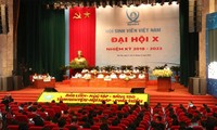 Sidang khidmat Kongres Nasional ke-10 Asosiasi Mahasiswa Vietnam