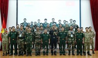 Vietnam dan India melakukan latihan perang gabungan di atas meja pasir tentang penjagaan perdamaian PBB