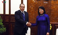 Wakil Presiden Dang Thi Ngoc Thinh menerima delegasi pimpinan Kantor Berita Amerika Latin, Prensa Latina 