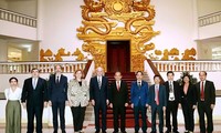 Mendorong berbagi pengalaman internasional tentang usaha mencegah dan memberantas korupsi antara OECD dan Vietnam