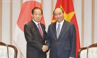 PM Nguyen Xuan Phuc menerima Sekjen Partai Liberal Demokrat Jepang 