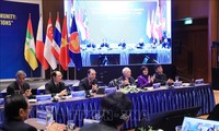 Simposium Internasional Evaluasi Tahun Keketuaan ASEAN 2020