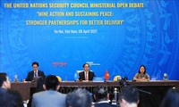 Komunitas Internasional Apresiasi Vietnam dengan  Penyelenggaran Sidang tentang Bom dan Ranjau Pasca Perang