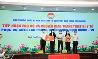 Ha Noi Terima Batuan dan Pemindahan Materiel Medis Pencegahan dan Penanggulangan Wabah Covid-19