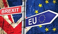 Para Ekonom Peringatkan Bahaya Yang Muncul Dari Rencana Pasca Brexit dari Inggris